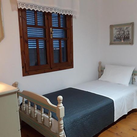 Athina'S House Guest House Скала Сотирос Екстериор снимка