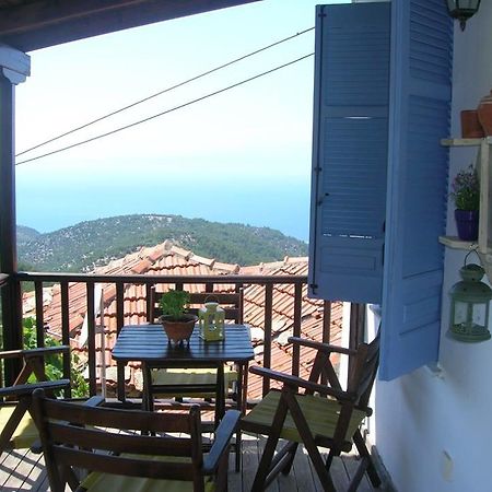 Athina'S House Guest House Скала Сотирос Екстериор снимка