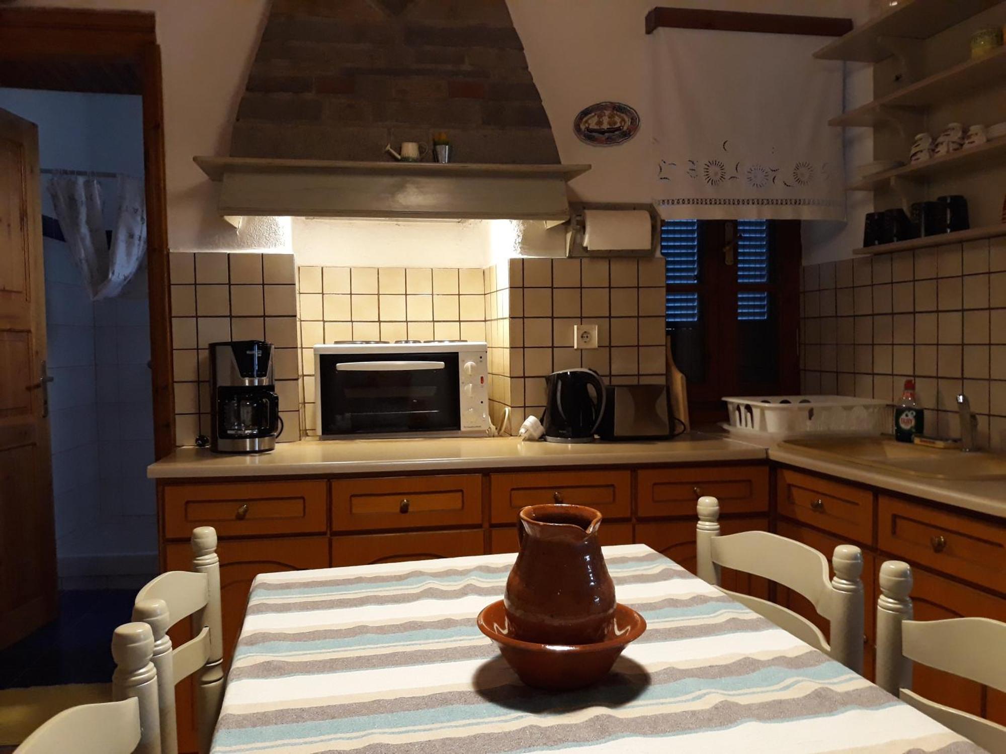 Athina'S House Guest House Скала Сотирос Екстериор снимка