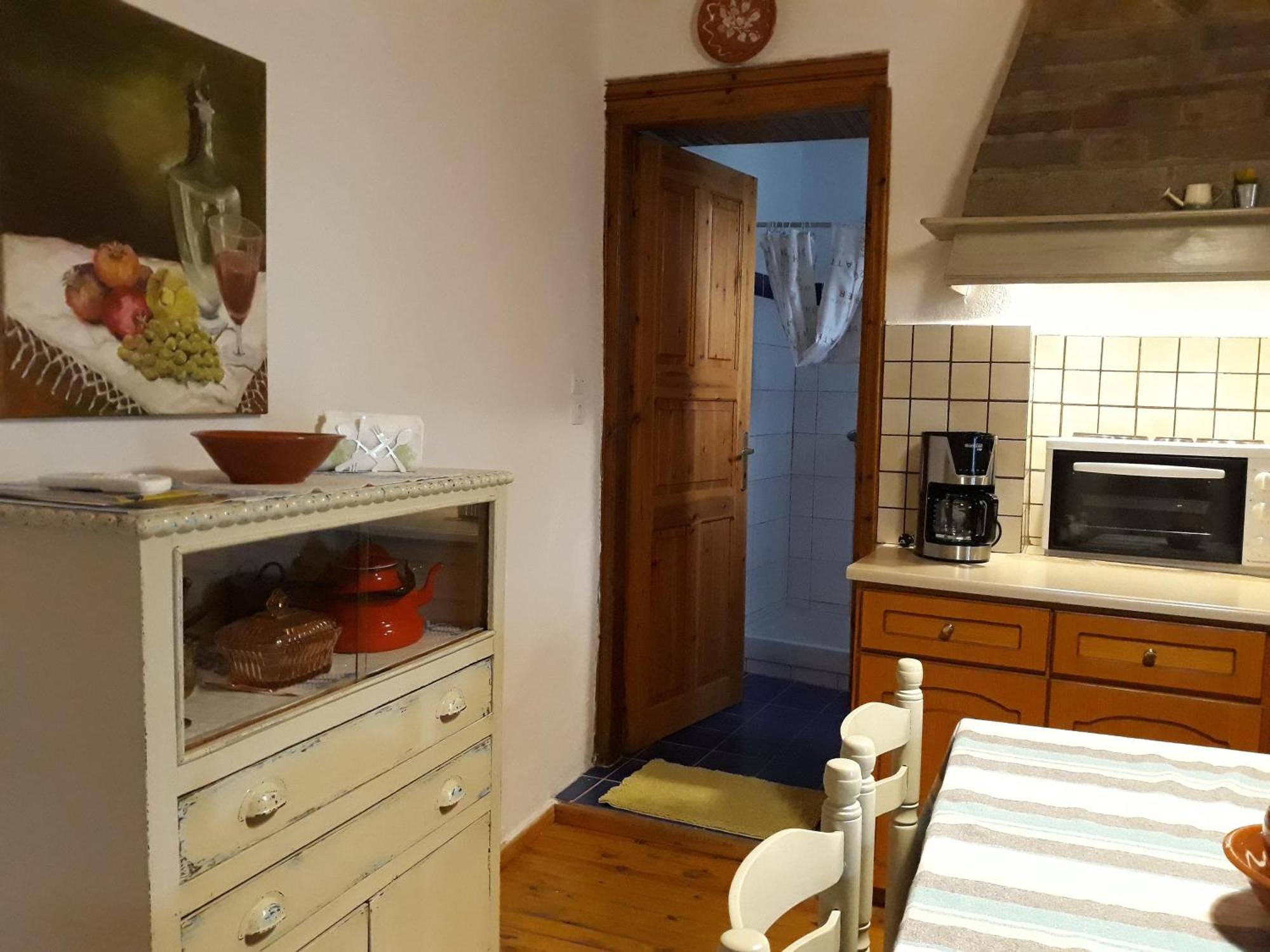 Athina'S House Guest House Скала Сотирос Екстериор снимка