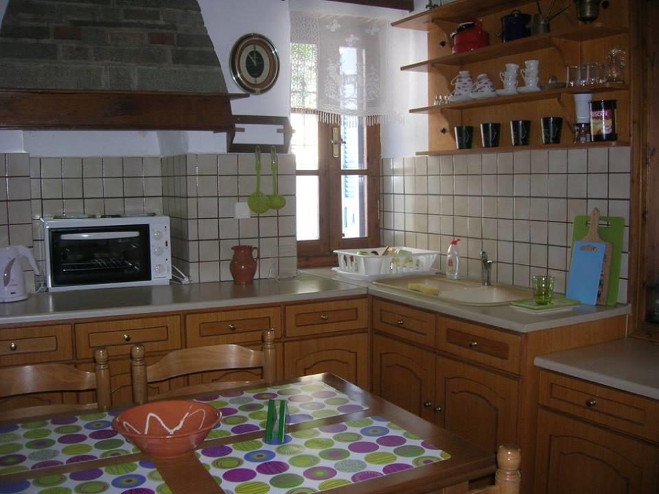 Athina'S House Guest House Скала Сотирос Екстериор снимка