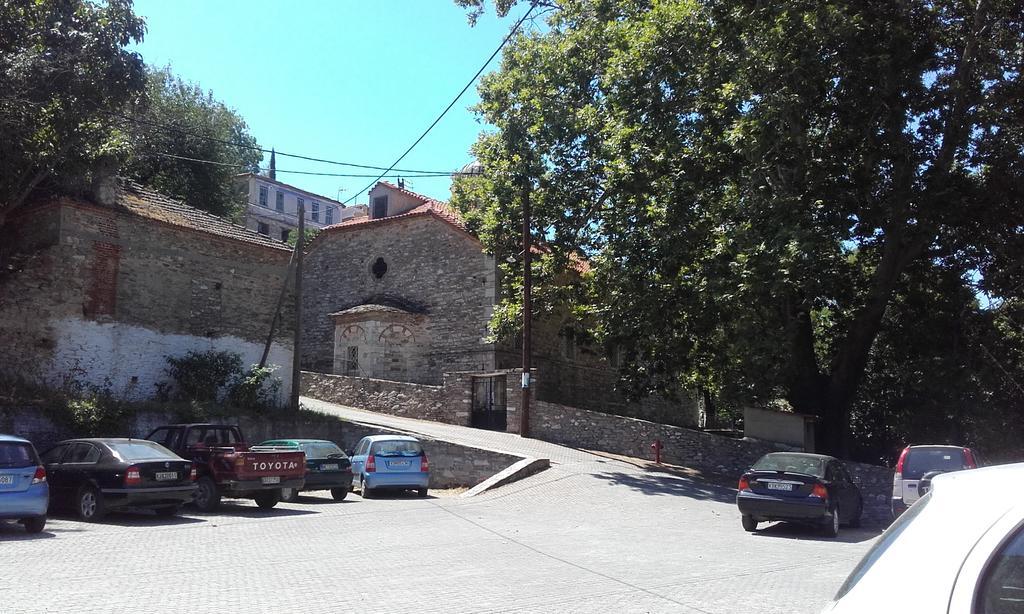Athina'S House Guest House Скала Сотирос Екстериор снимка