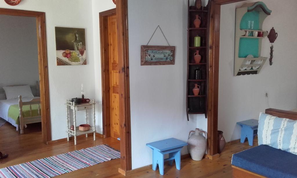 Athina'S House Guest House Скала Сотирос Екстериор снимка
