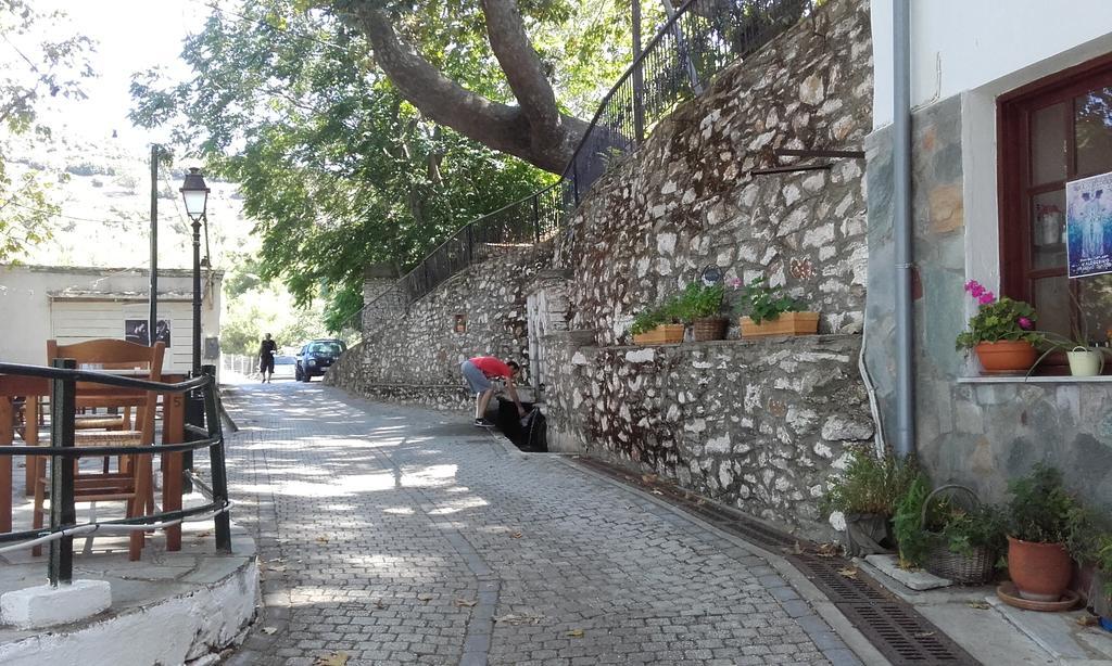 Athina'S House Guest House Скала Сотирос Екстериор снимка