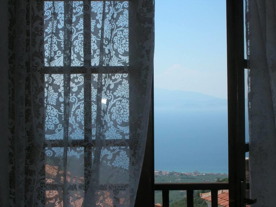 Athina'S House Guest House Скала Сотирос Екстериор снимка