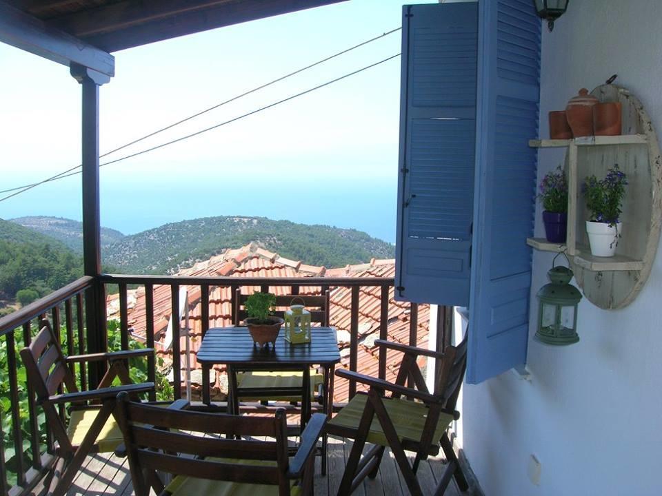 Athina'S House Guest House Скала Сотирос Екстериор снимка