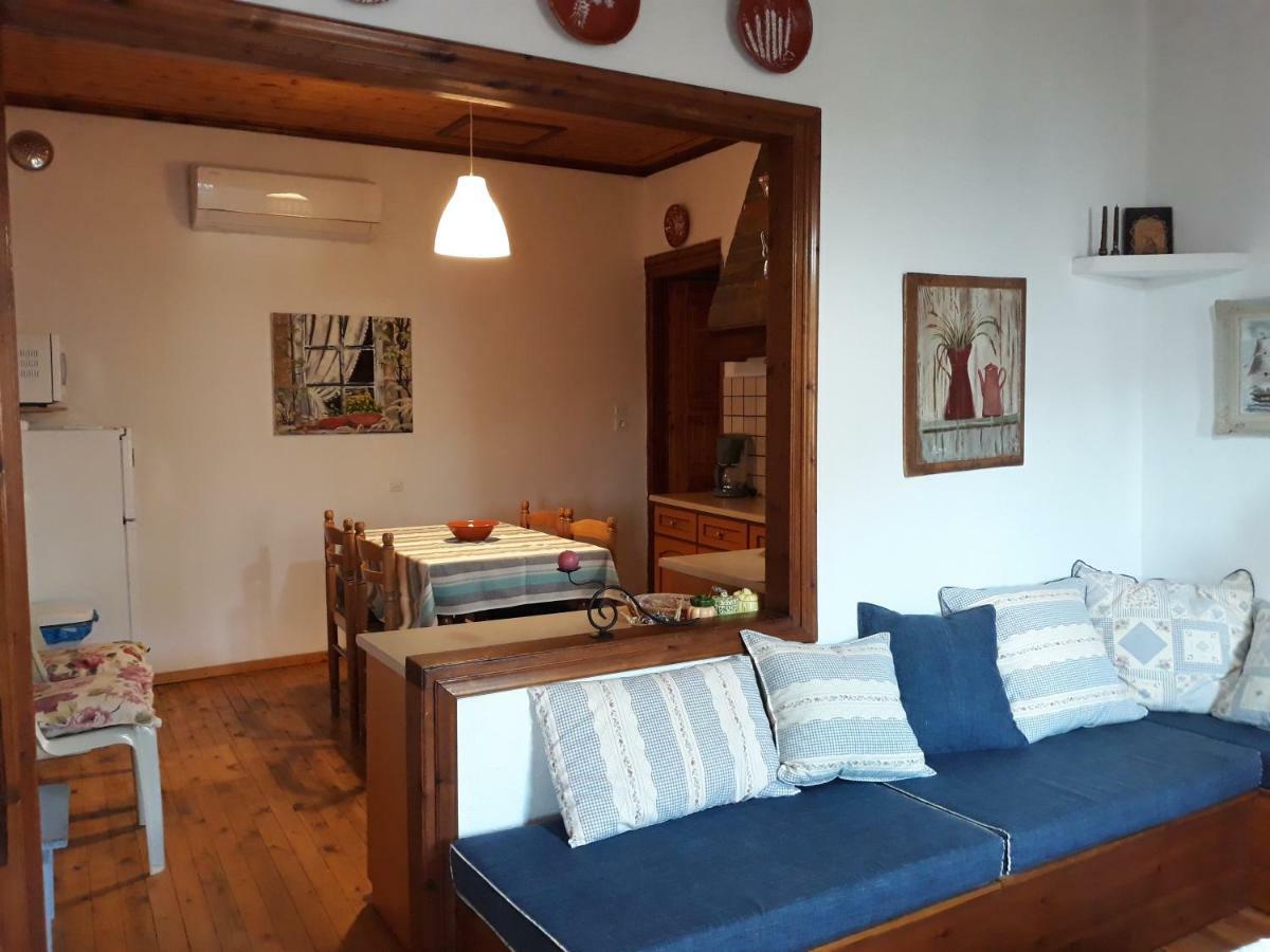 Athina'S House Guest House Скала Сотирос Екстериор снимка